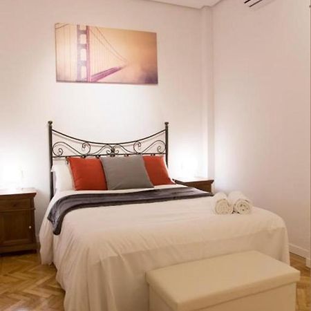 Un Elegante Piso Para Descubrir Madrid Exteriör bild