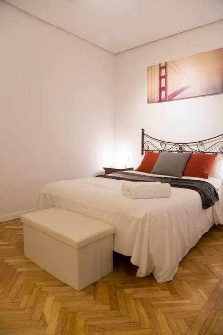 Un Elegante Piso Para Descubrir Madrid Exteriör bild