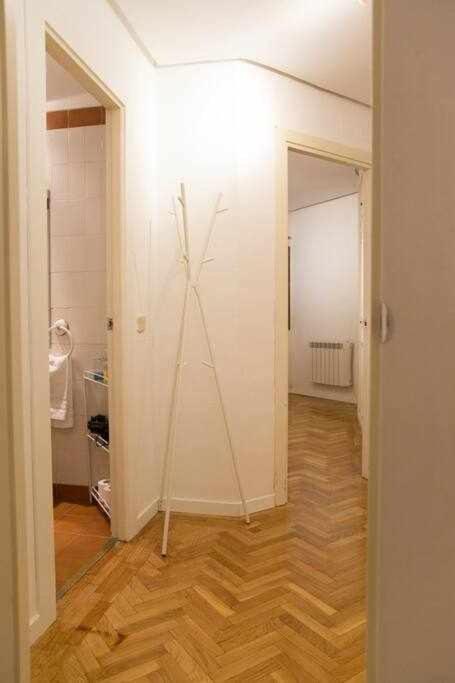 Un Elegante Piso Para Descubrir Madrid Exteriör bild