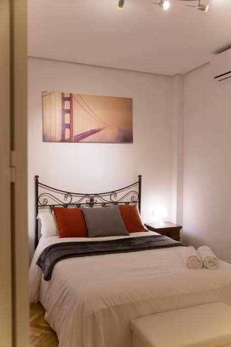 Un Elegante Piso Para Descubrir Madrid Exteriör bild