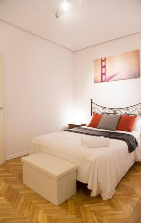 Un Elegante Piso Para Descubrir Madrid Exteriör bild
